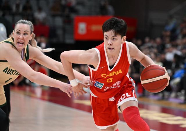 开云-亚洲球员飒爽英姿,展现技惊人才的精神